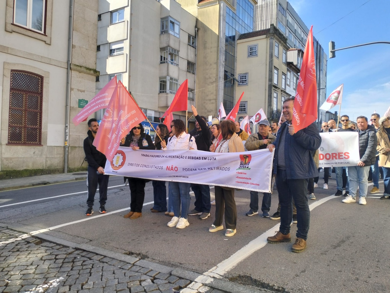 Abaixo o Pacote Laboral! Manifestação 28 de Fevereiro